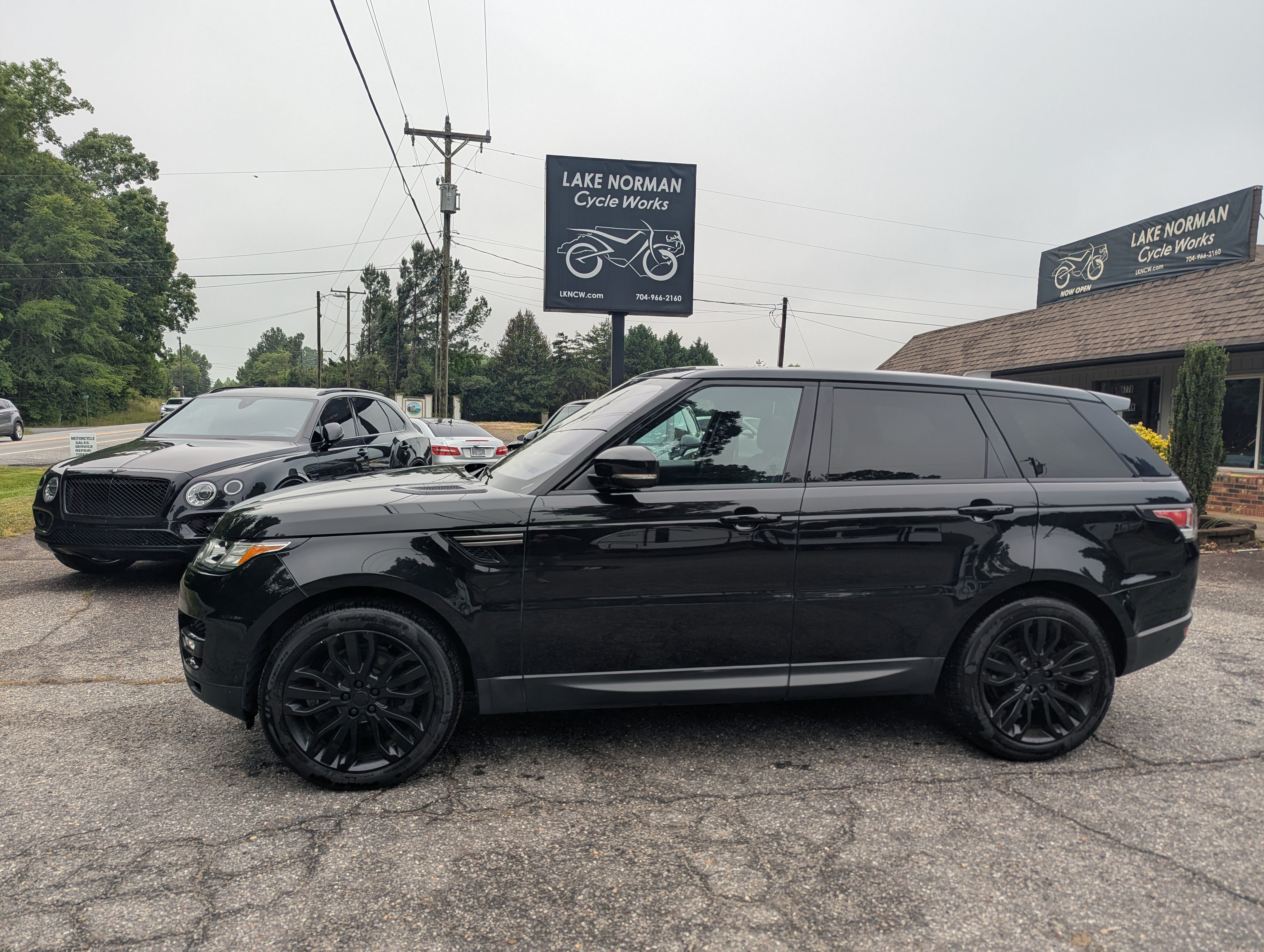 2017 Land Rover Range Rover Sport SE - Photo 3
